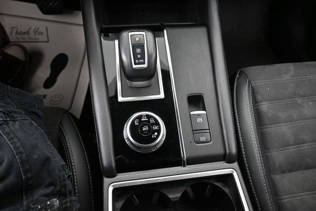 Used 2024 Mitsubishi Outlander SE FWD image 11