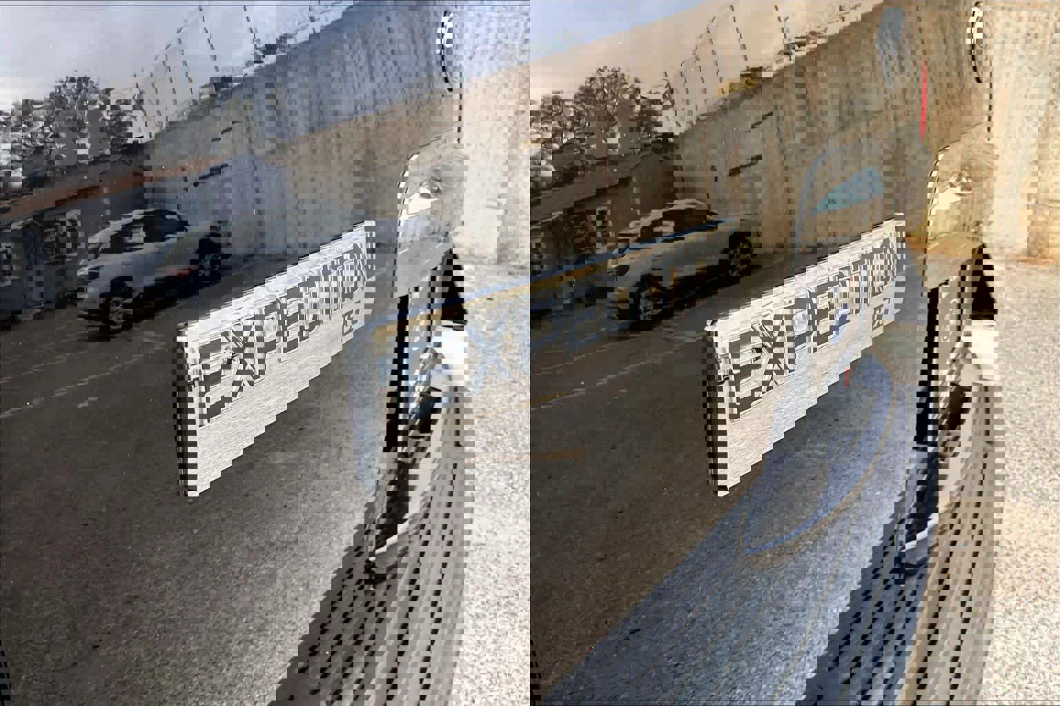 Used 2014 Ford Expedition XLT w/ Equipment Group 202A RWD image 10