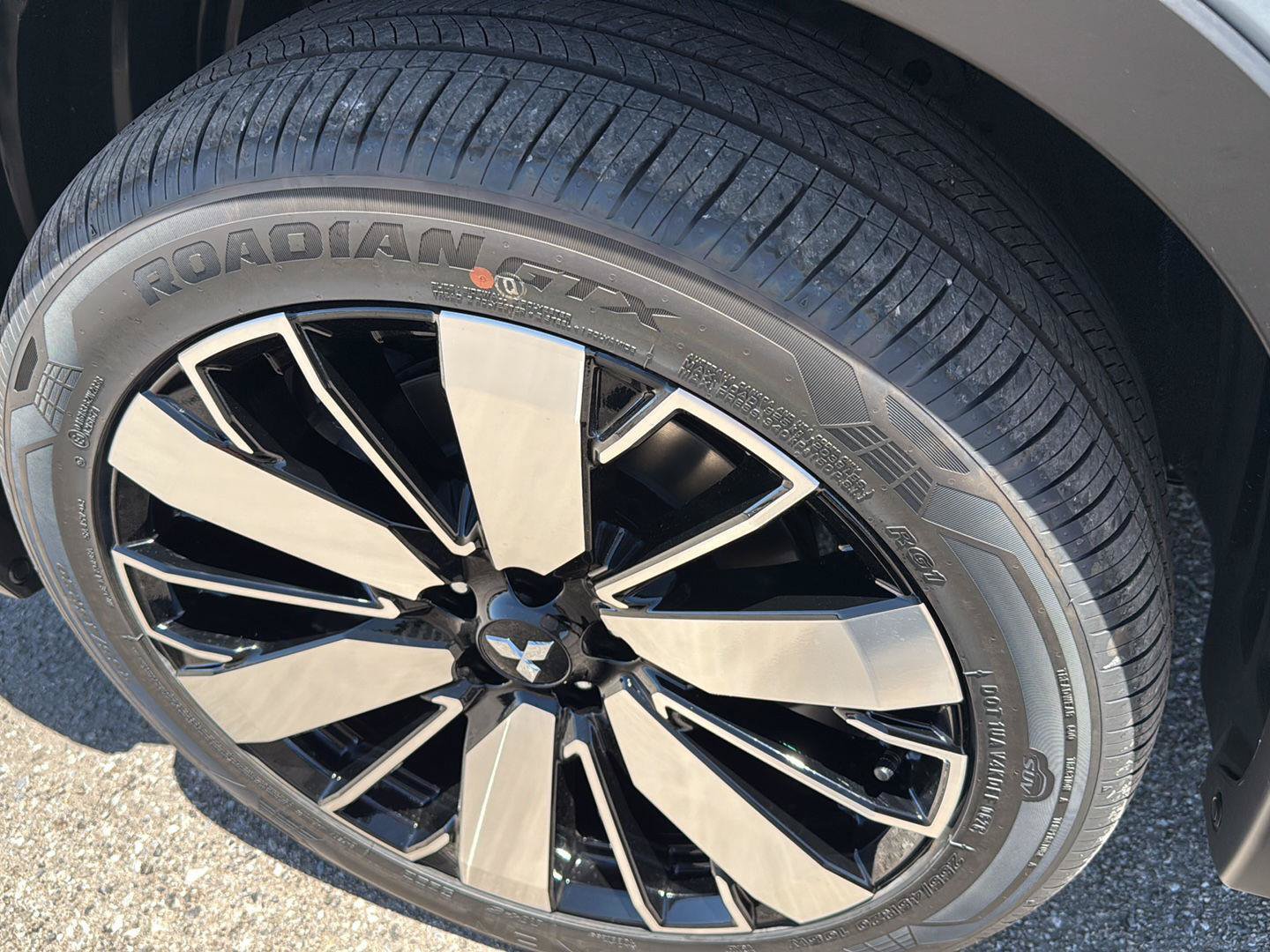 New 2026 Mitsubishi Outlander SEL AWD/4WD image 11