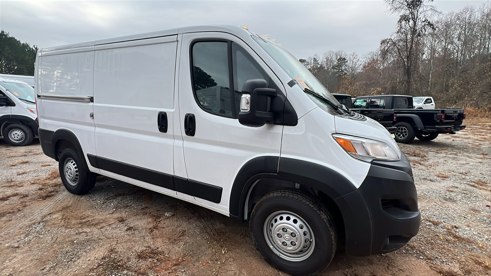 Used 2025 RAM ProMaster 2500 w/ Premium Convenience Group image 5