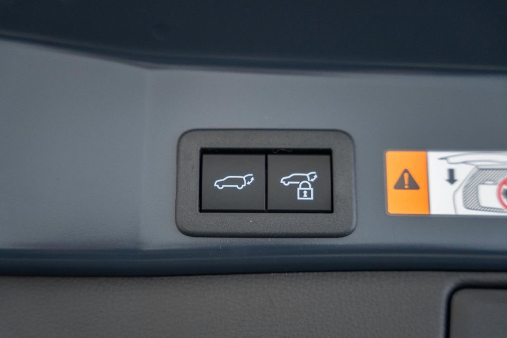 New 2026 Toyota RAV4 SE image 11