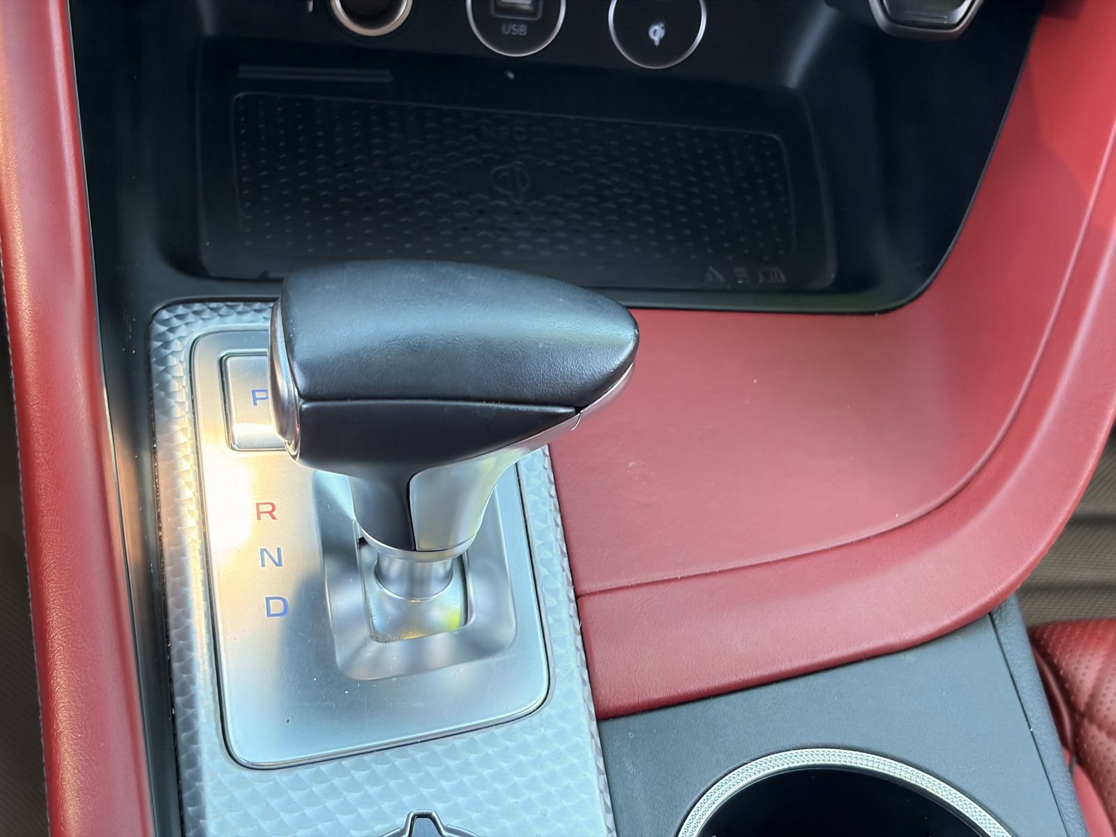 Used 2022 Genesis G70 3.3T Launch Edition RWD image 25