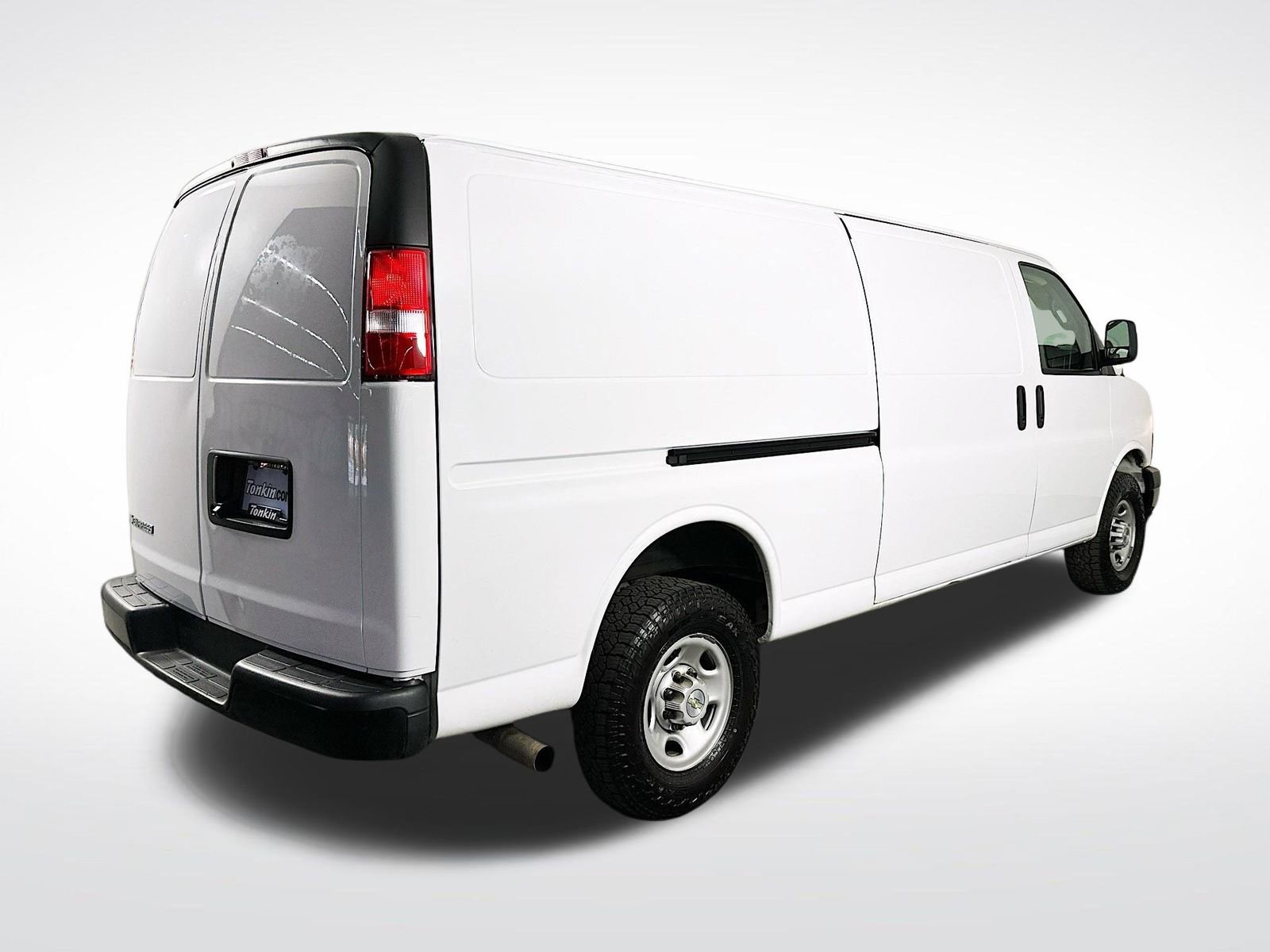 Used 2023 Chevrolet Express 2500 Extended w/ Driver Convenience Package image 8