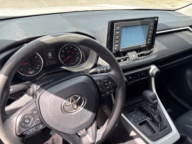 Certified 2020 Toyota RAV4 LE FWD image 2