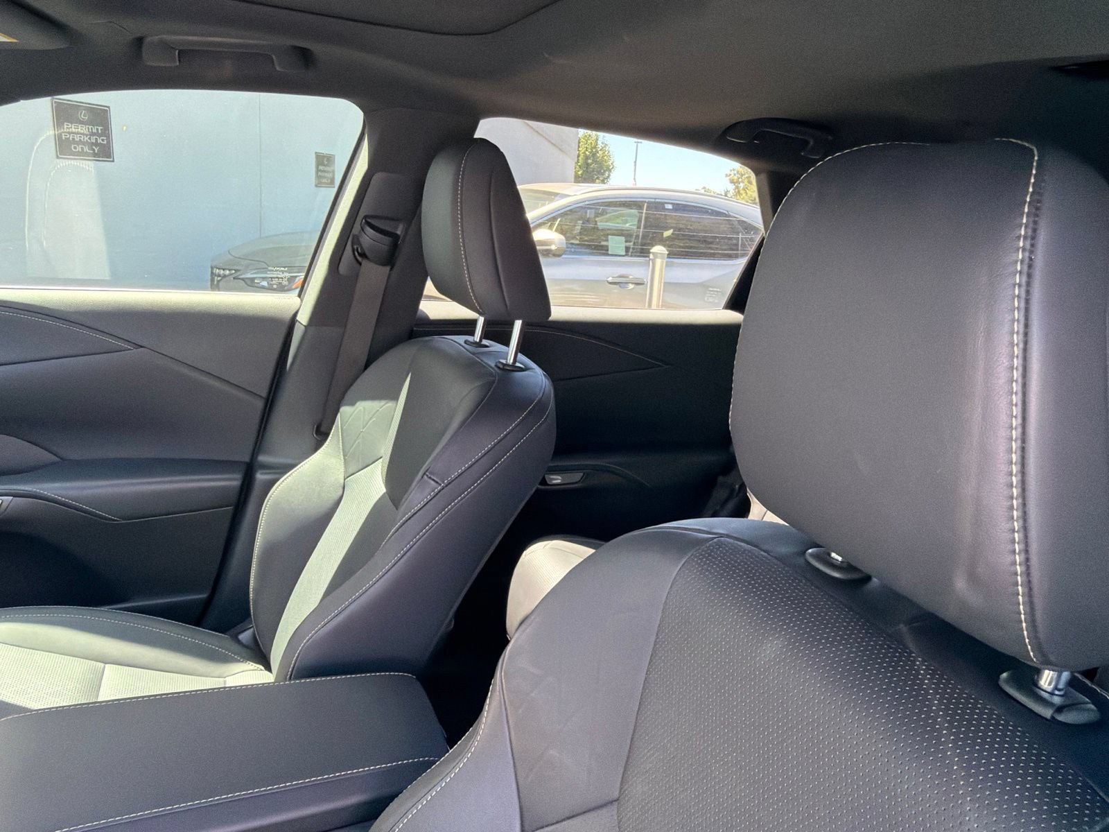 Used 2023 Lexus RX 350 Premium Plus w/ Cold Area Package FWD image 6