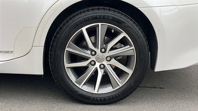 Used 2016 Lexus ES 300h image 13