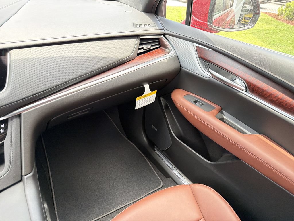 New 2026 Cadillac XT5 Premium Luxury w/ Driver Assist Package FWD image 19