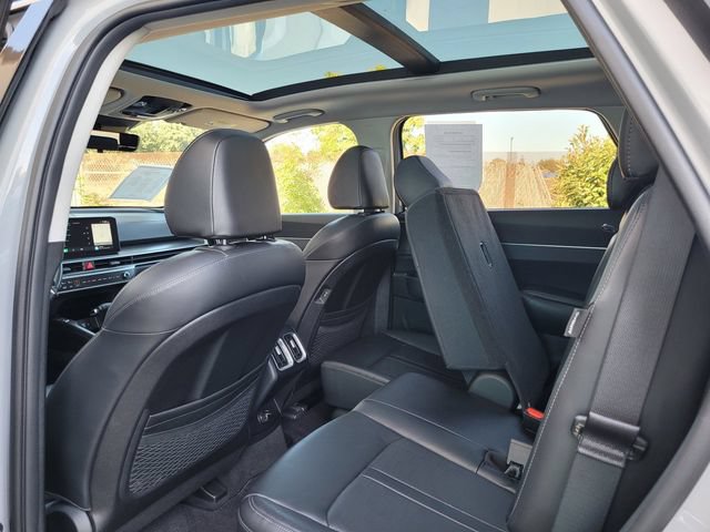 Certified 2024 Kia Sorento S w/ Panoramic Sunroof Package FWD image 17