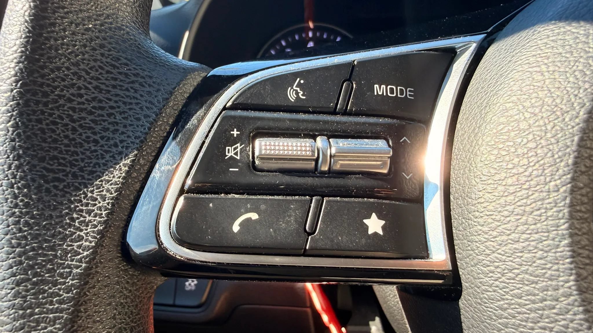 Used 2024 Kia Forte LXS FWD image 19