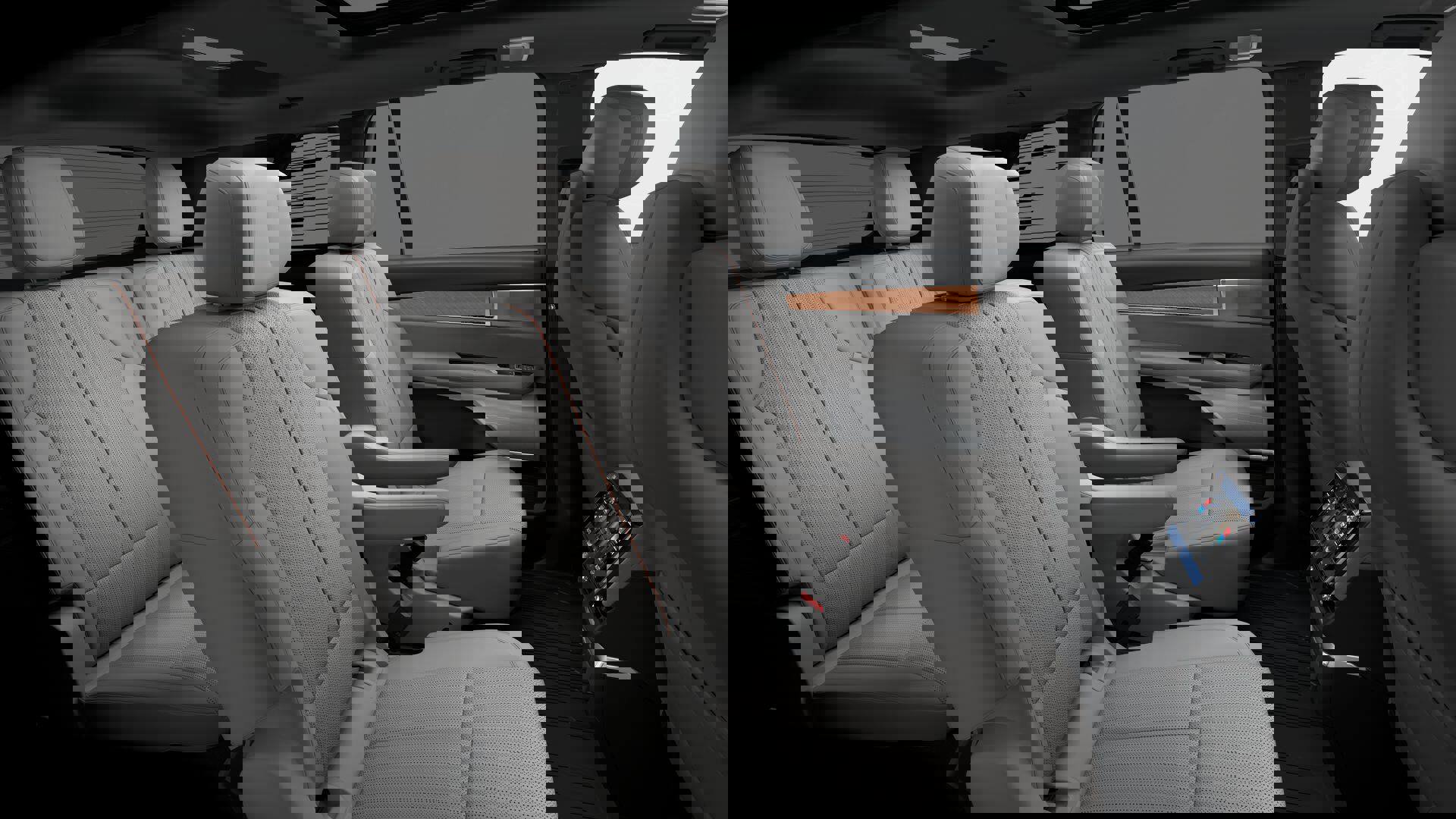 New 2026 Cadillac Vistiq Luxury w/ LPO, Floor Liner Package image 35