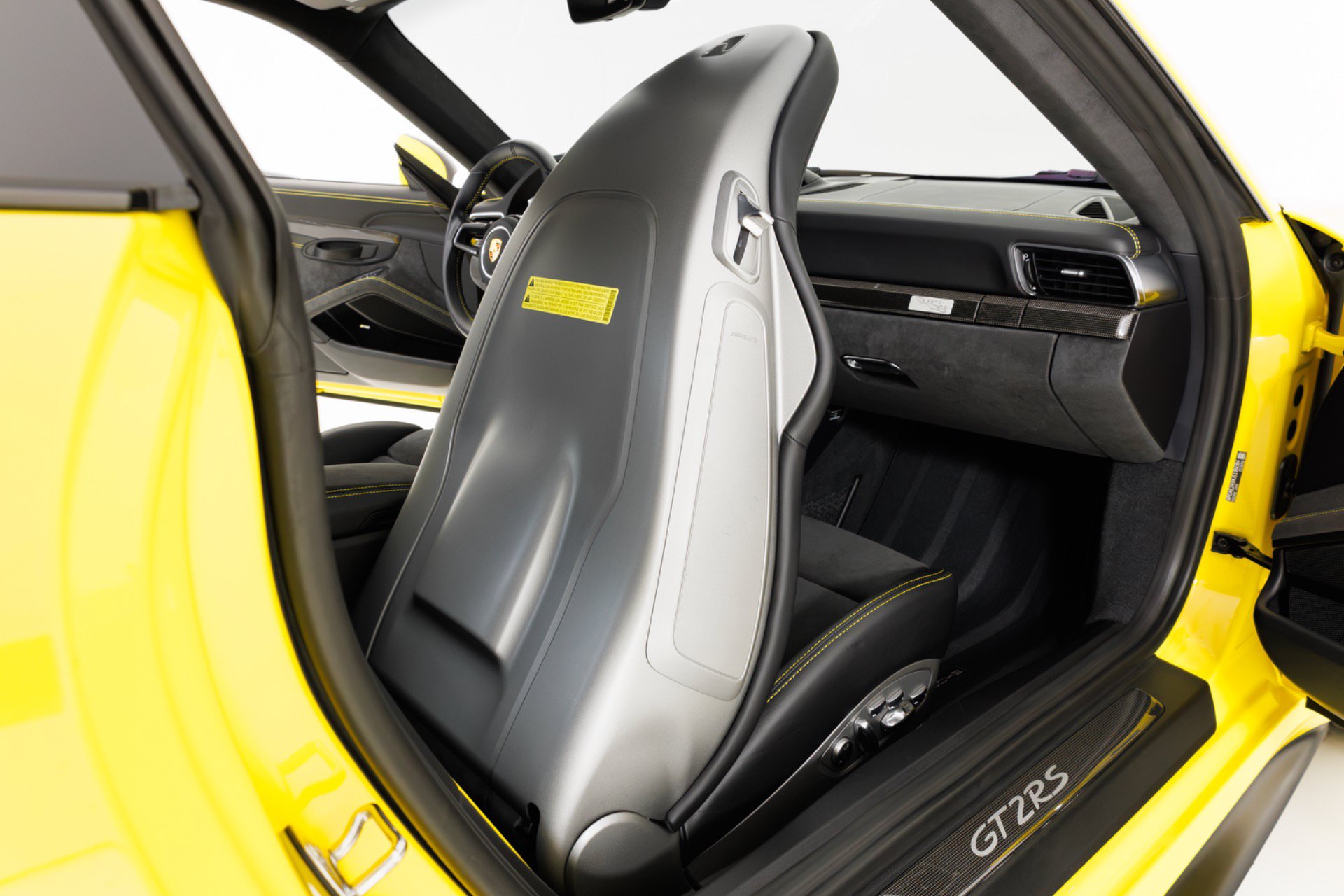 Used 2018 Porsche 911 GT2 RS w/ Weissach Package RWD image 49