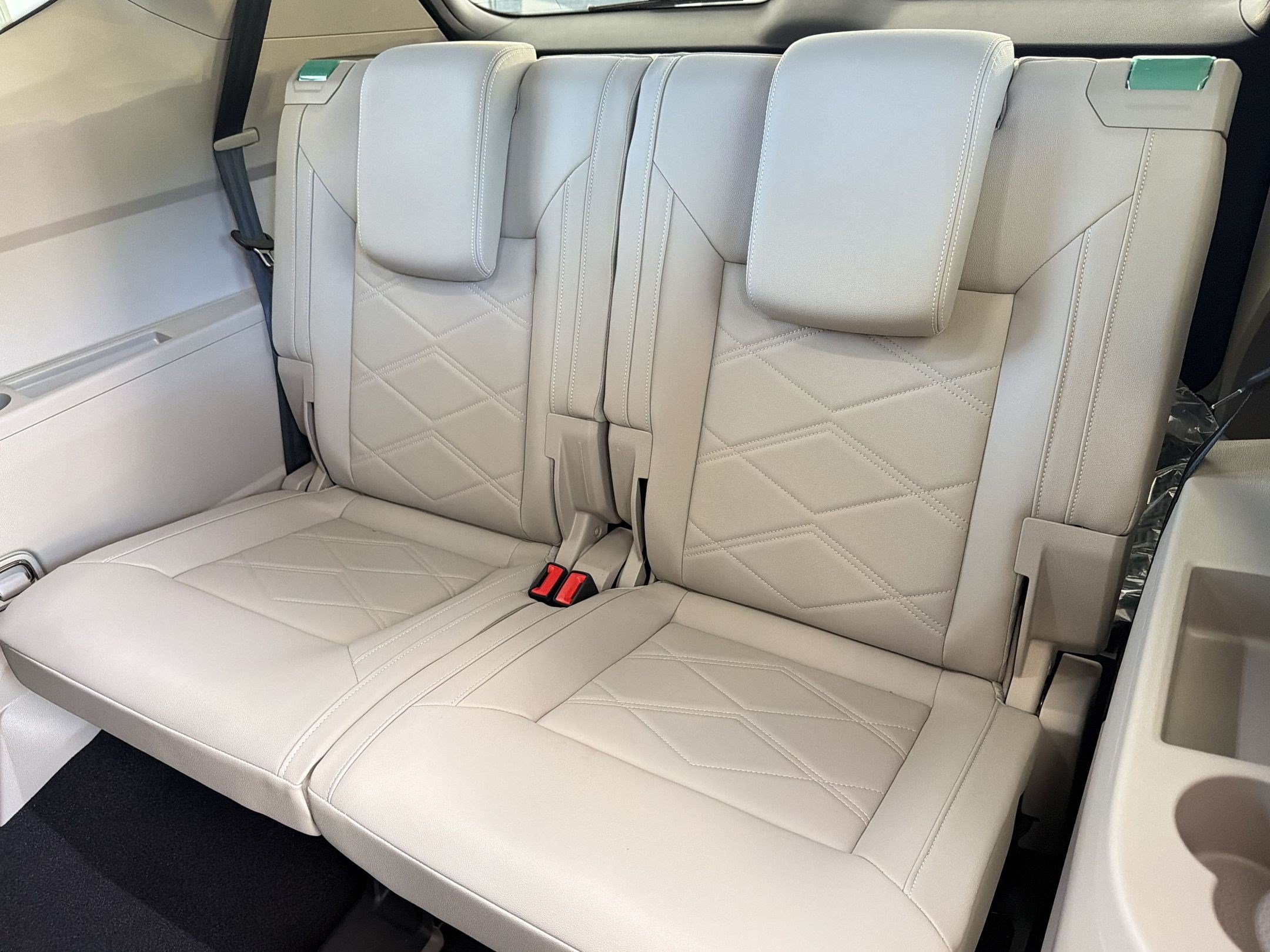 New 2026 Volkswagen Atlas SE FWD image 34