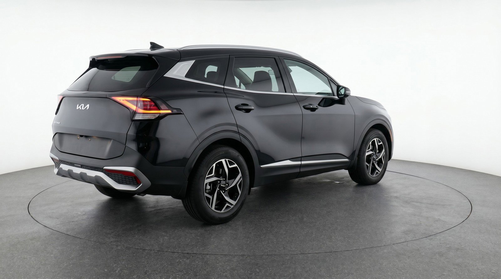 Used 2025 Kia Sportage LX FWD image 9