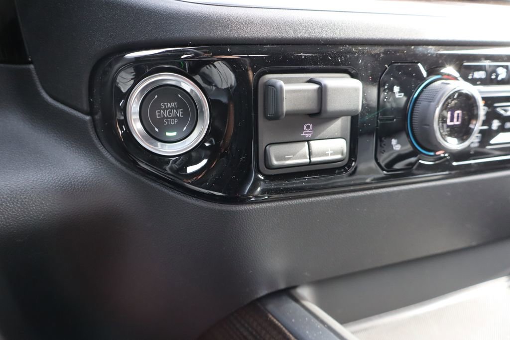 New 2026 Chevrolet Silverado 2500 LT w/ All Star Edition AWD/4WD image 12