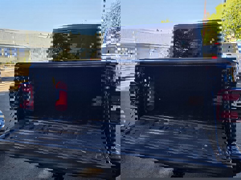 Used 2020 Jeep Gladiator Rubicon w/ Uconnect 4C Nav & Sound Group image 15