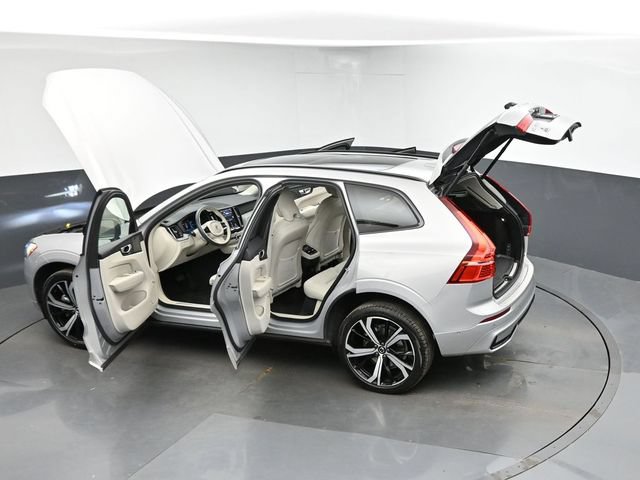 Used 2024 Volvo XC60 B5 Ultimate w/ Climate Package AWD/4WD image 52