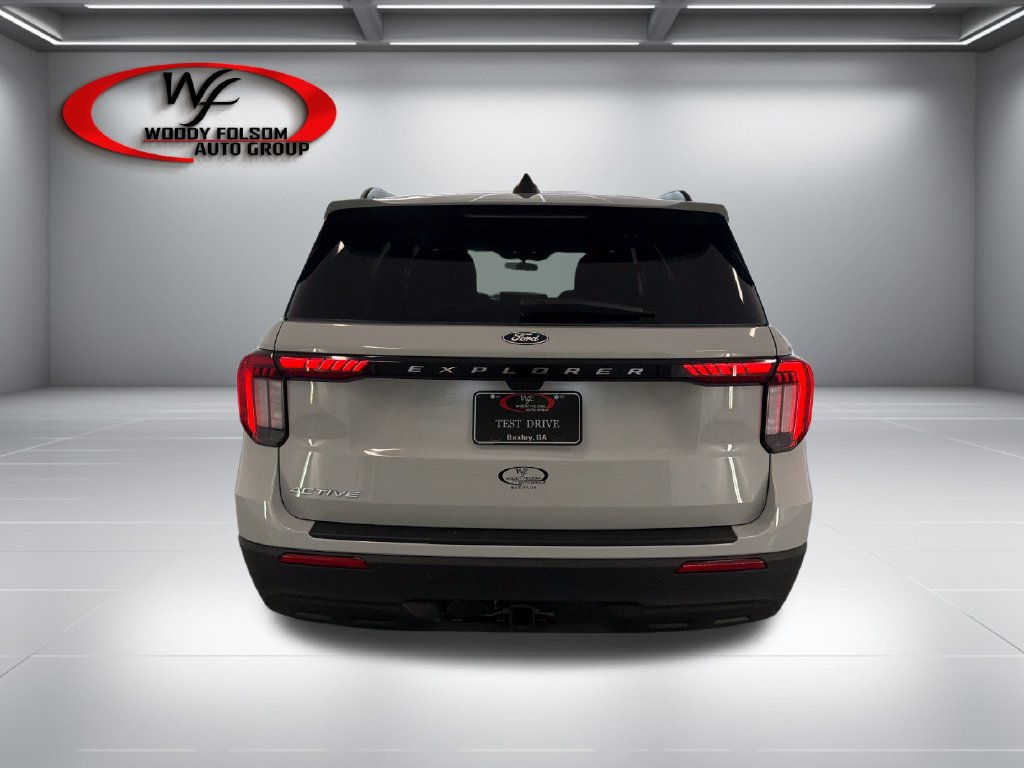 New 2027 Ford Explorer Active RWD image 7