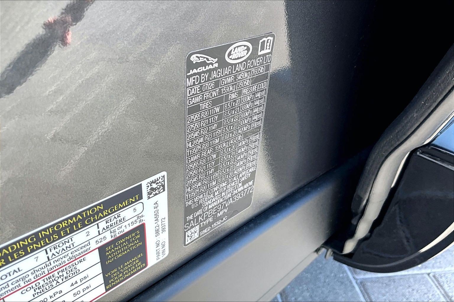 New 2027 Land Rover Range Rover Long Wheelbase SE AWD/4WD image 14