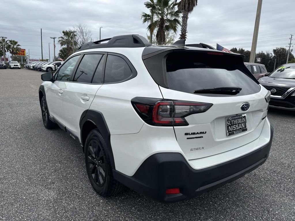Used 2023 Subaru Outback Onyx Edition image 6