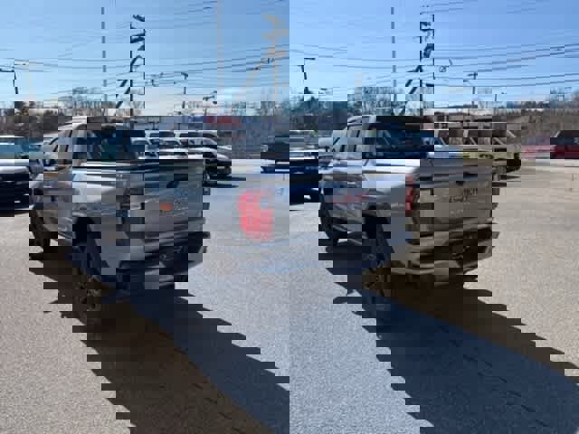 New 2025 GMC Canyon Elevation w/ Convenience Package image 5