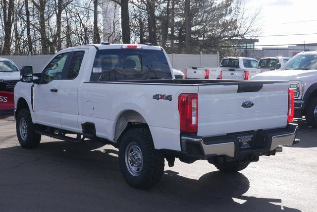 New 2026 Ford F250 XL w/ XL Off-Road Package image 8