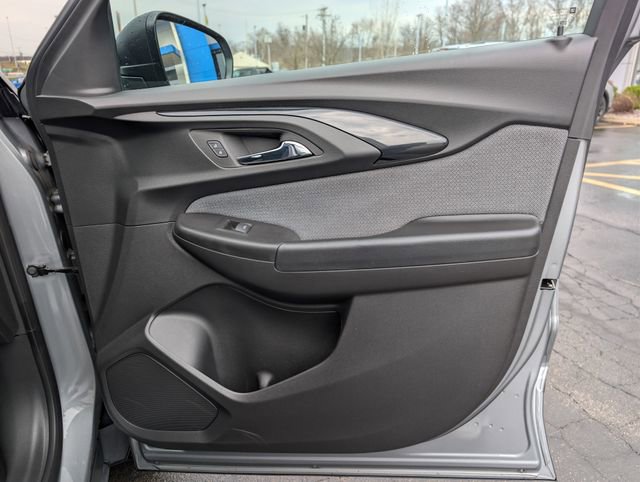 Used 2023 Chevrolet TrailBlazer LS image 13