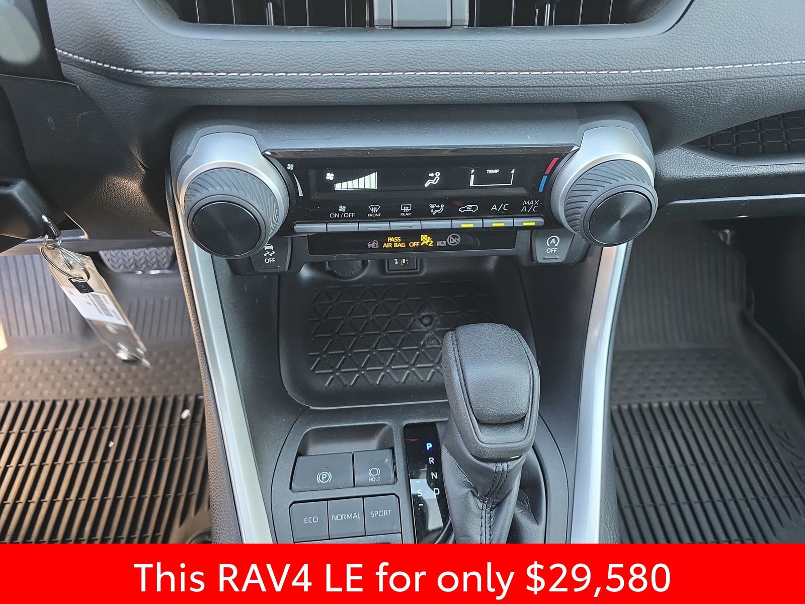 Used 2024 Toyota RAV4 LE FWD image 29