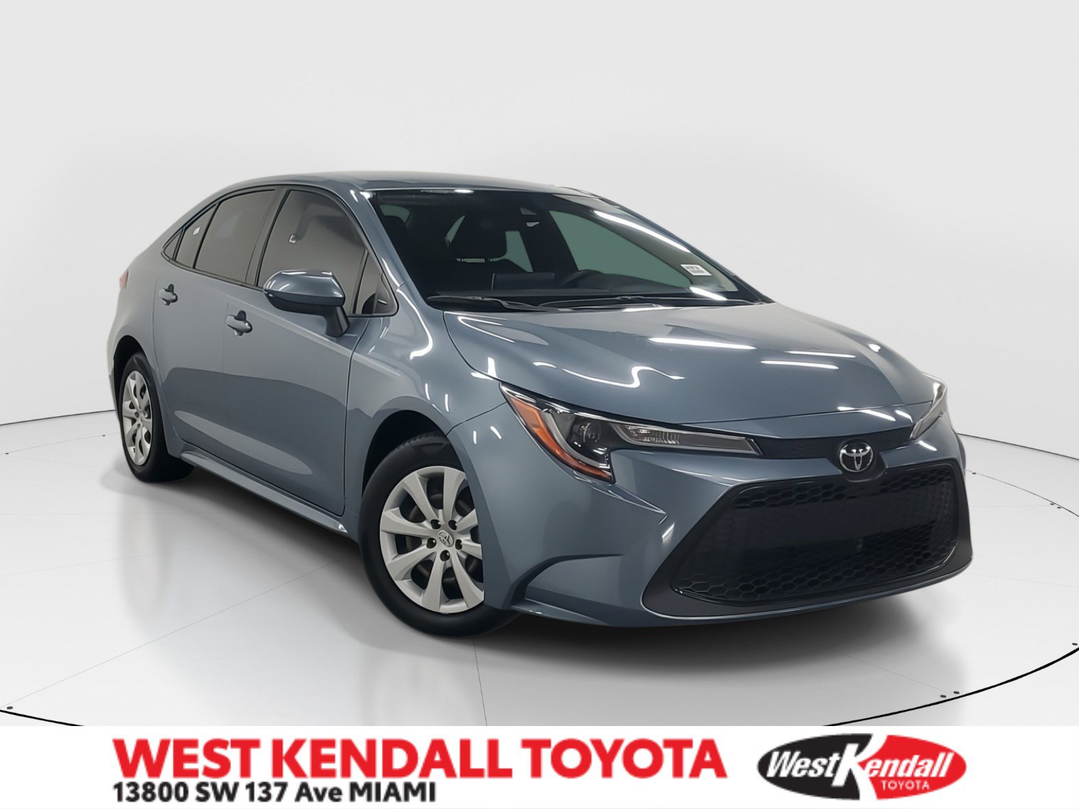 Used 2021 Toyota Corolla LE image 1