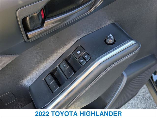 Used 2022 Toyota Highlander LE image 13
