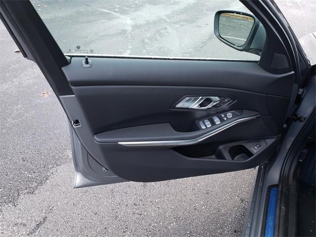 New 2026 BMW 330i xDrive Sedan w/ Convenience Package image 10