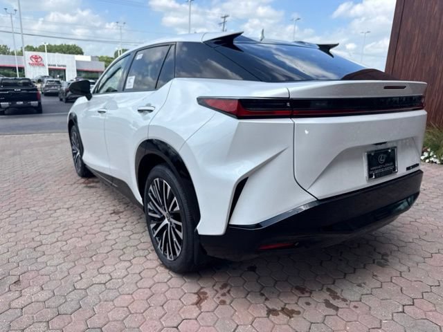 New 2026 Lexus RZ 350e 2WD w/ Technology Package image 11
