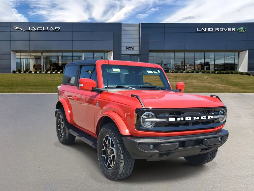 Used 2023 Ford Bronco Outer Banks AWD/4WD image 4