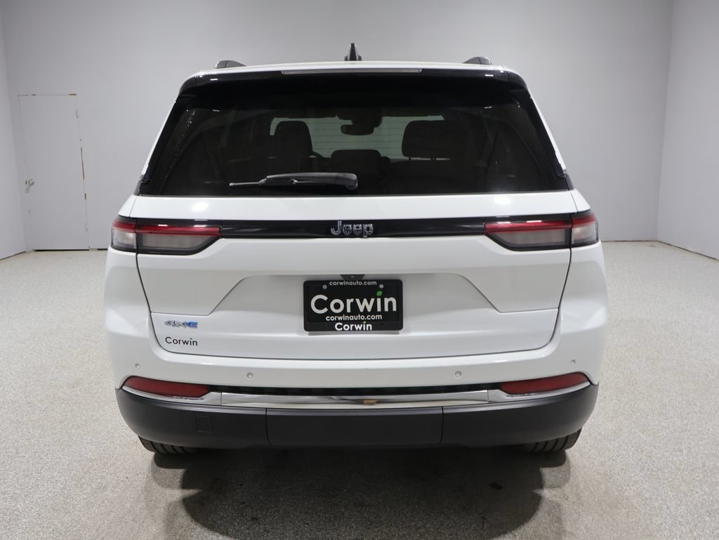 Used 2022 Jeep Grand Cherokee Limited 4xe AWD/4WD image 3