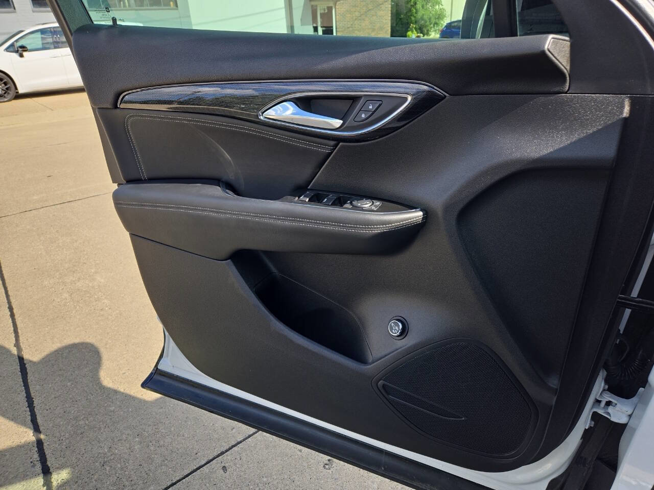 Used 2023 Buick Envision Preferred image 21