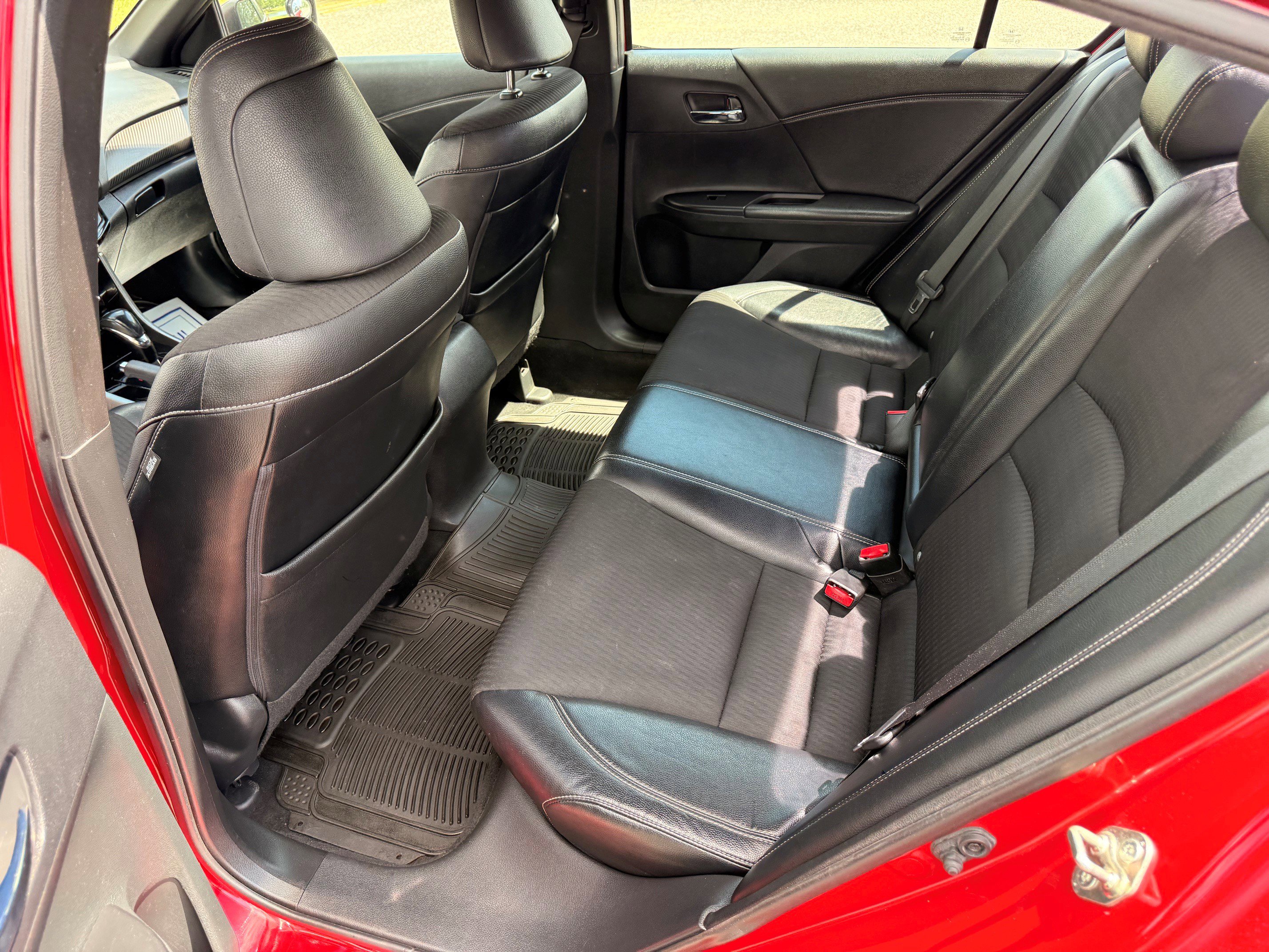 Used 2017 Honda Accord Sport image 10