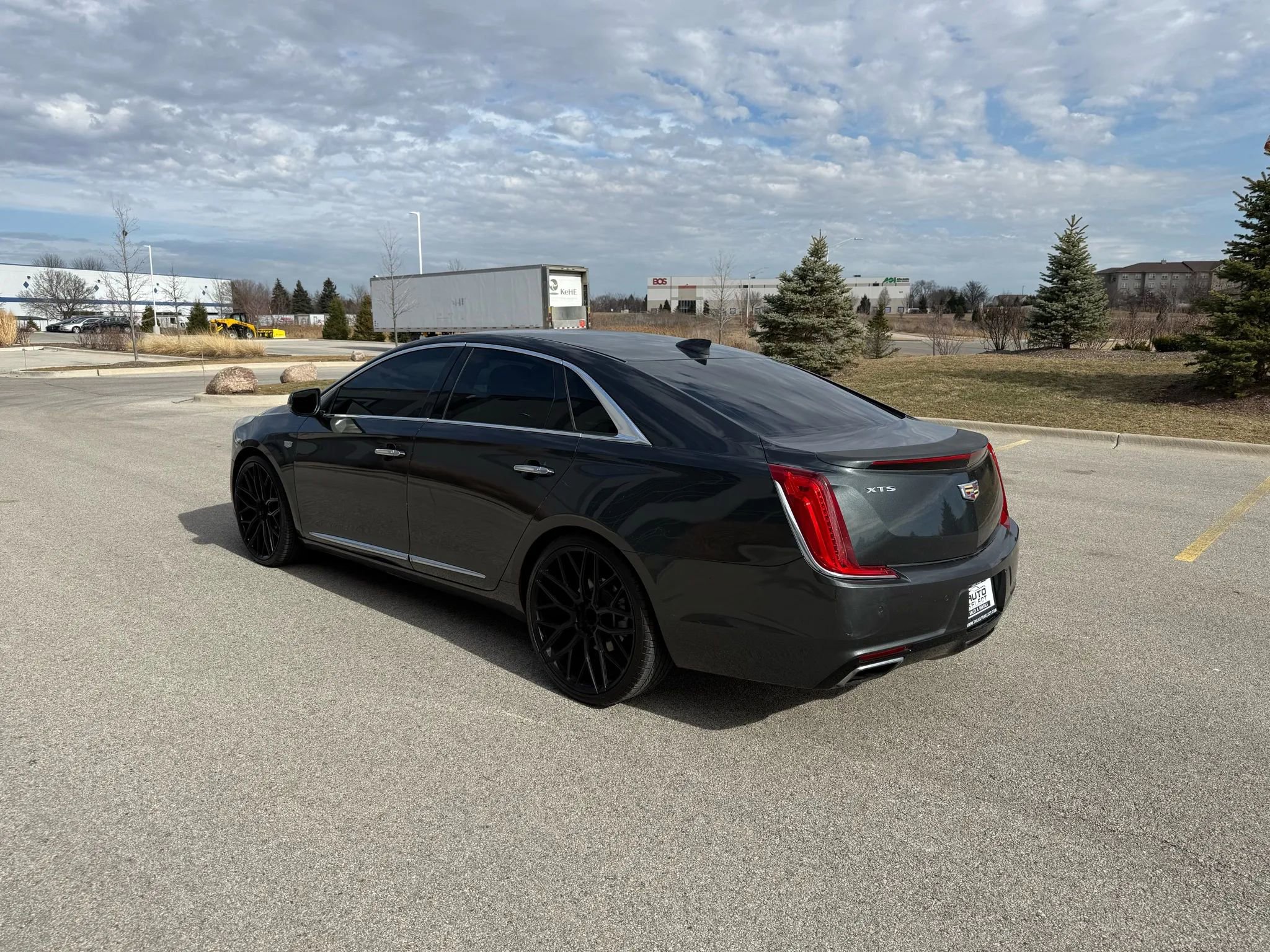 Used 2018 Cadillac XTS Luxury image 4