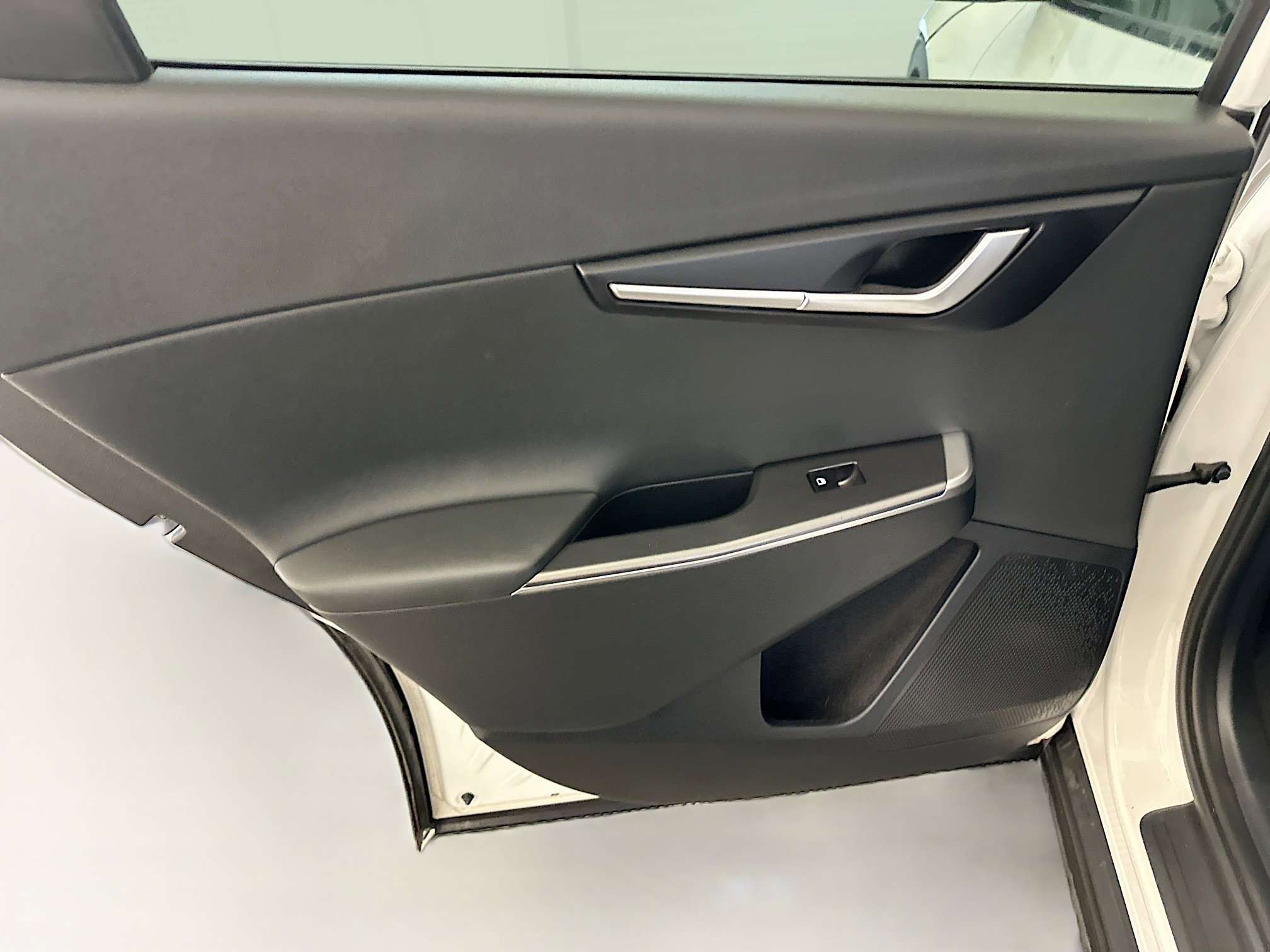 Used 2024 Kia EV6 Light AWD/4WD image 27