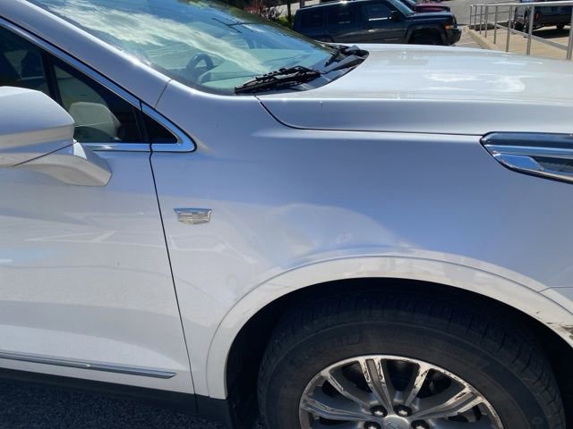 Used 2018 Cadillac XT5 Luxury w/ Driver Awareness Package AWD/4WD image 17