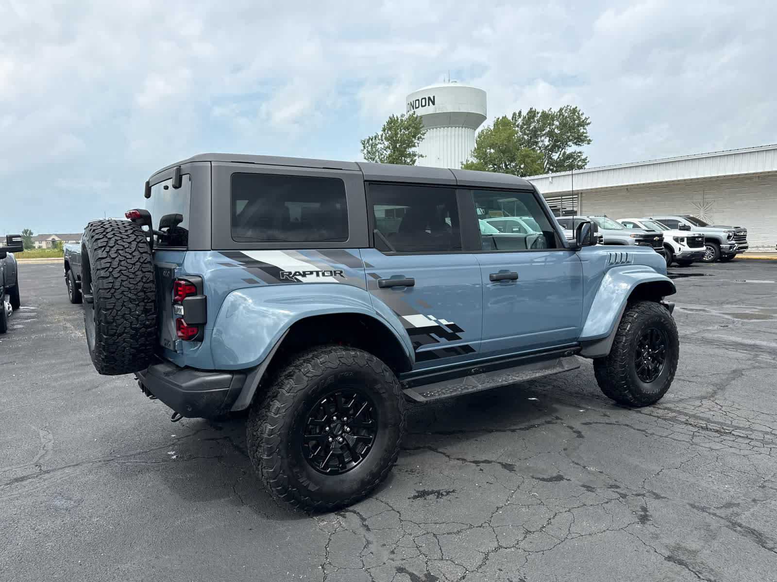Used 2024 Ford Bronco Raptor w/ Interior Carbon Fiber Pack 6 AWD/4WD image 5