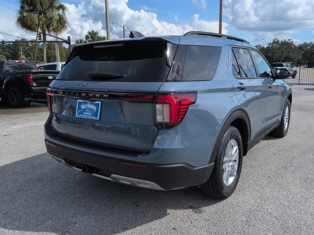 New 2026 Ford Explorer Active w/ Active Comfort Package RWD image 5