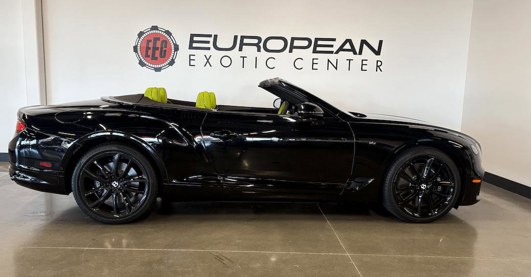 Used 2021 Bentley Continental GT image 30