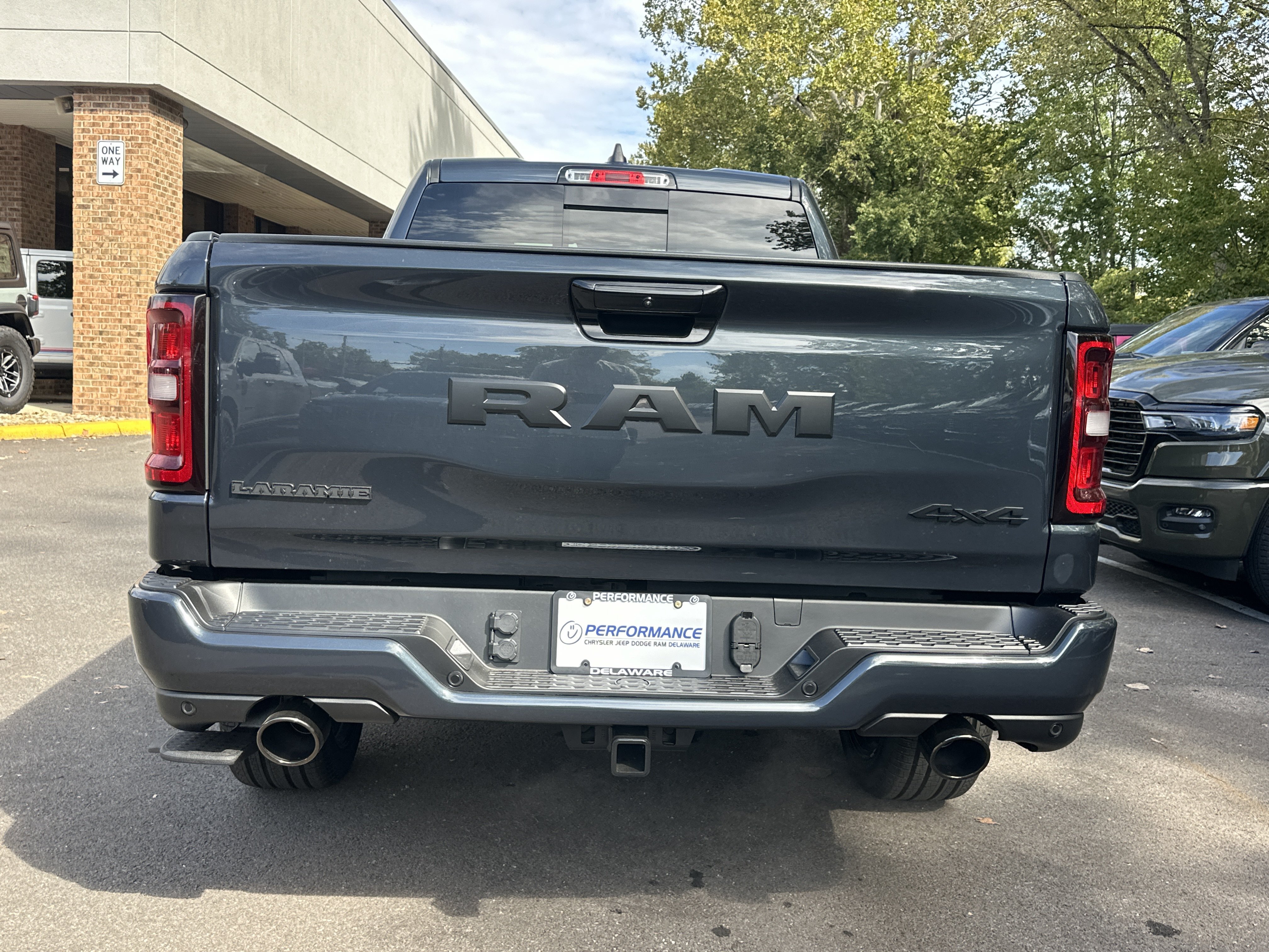 New 2027 RAM 1500 Laramie AWD/4WD image 16