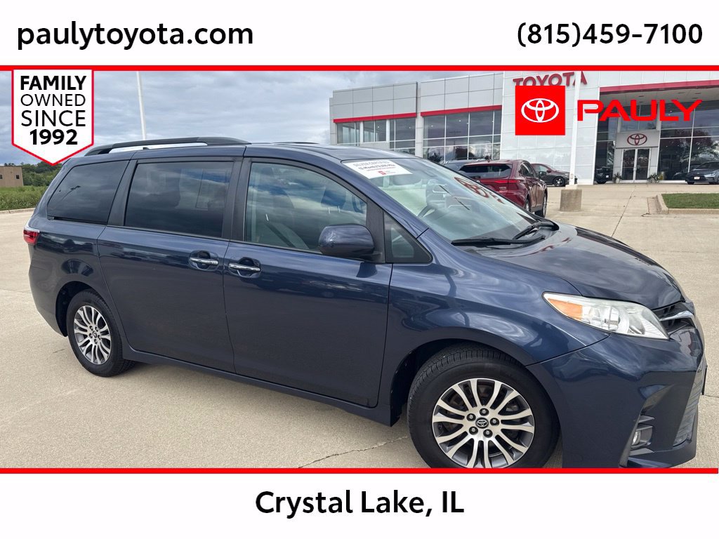 Used 2020 Toyota Sienna XLE FWD image 1