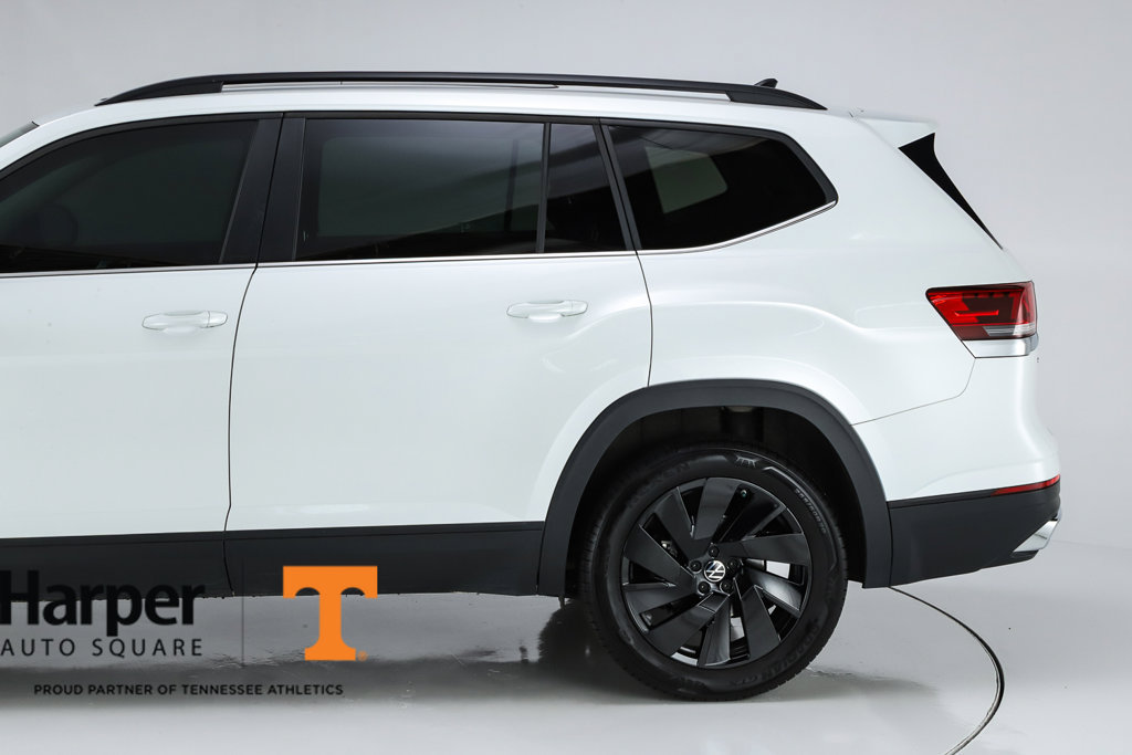 Used 2026 Volkswagen Atlas SE w/ Panoramic Sunroof Package AWD/4WD image 4