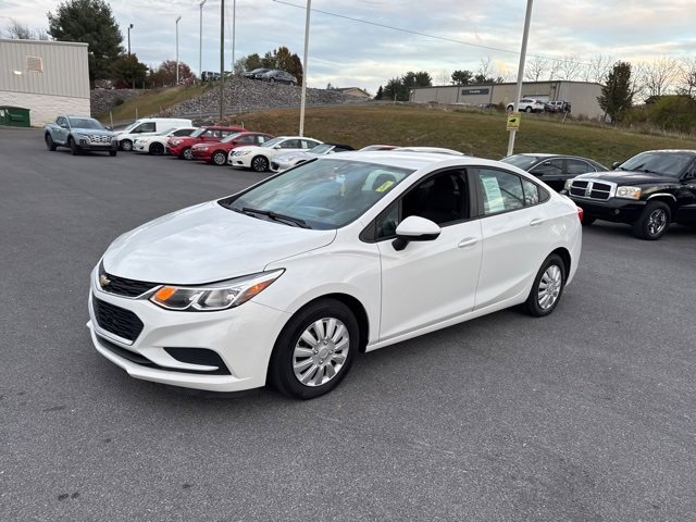 Used 2017 Chevrolet Cruze LS image 4