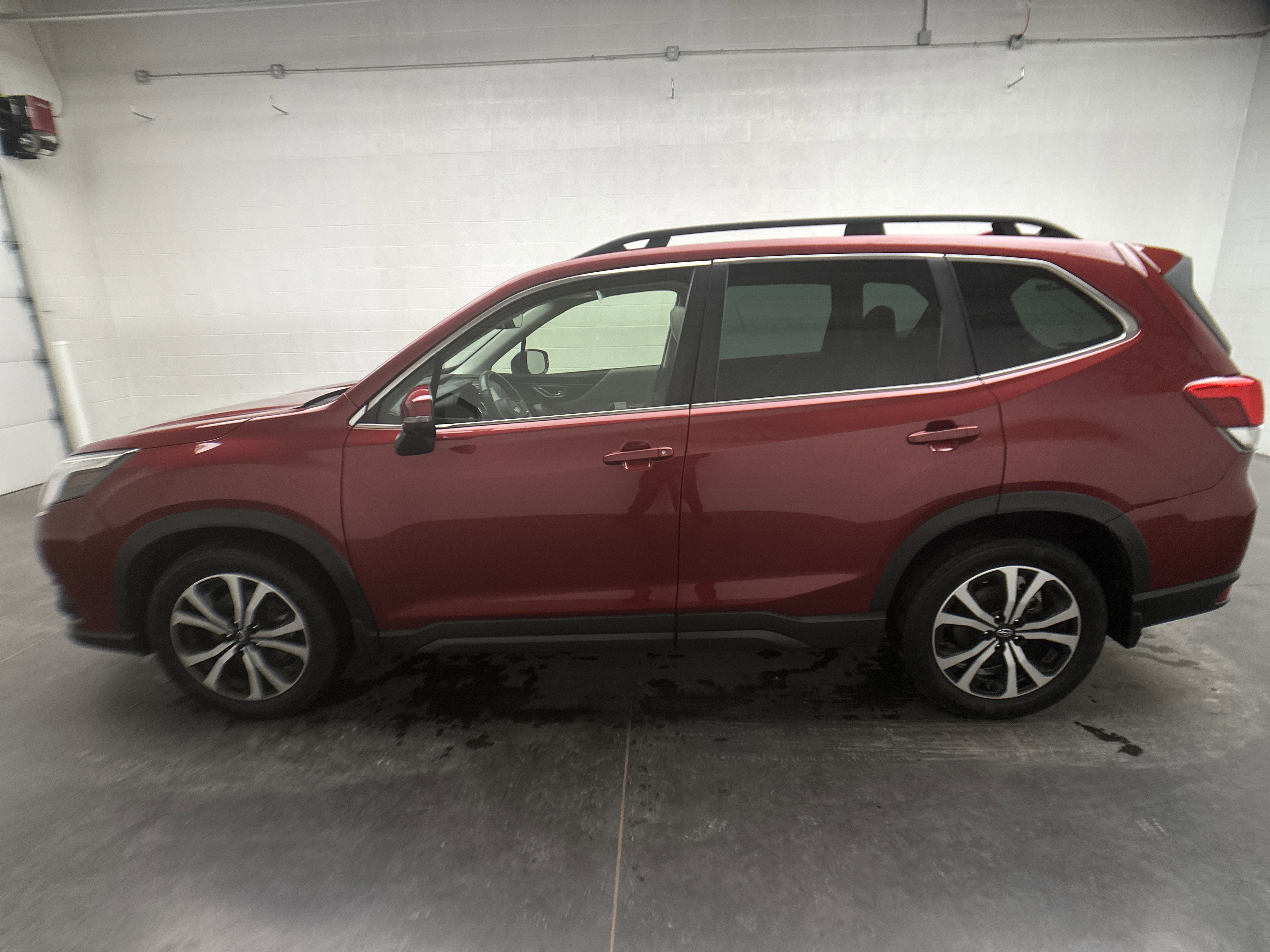 Used 2022 Subaru Forester Limited image 5