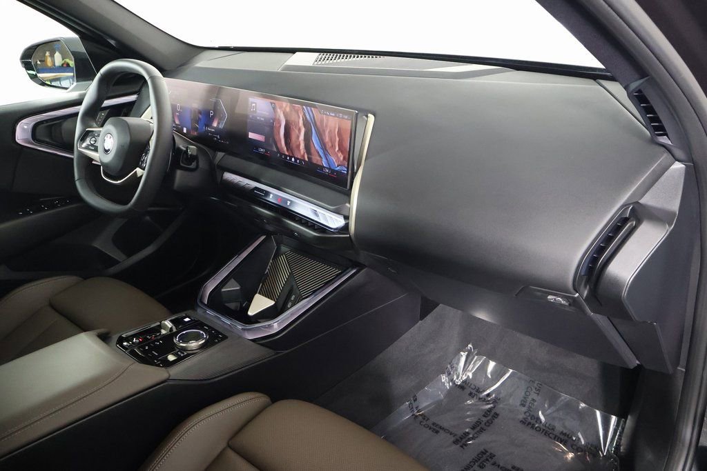 Used 2025 BMW X3 xDrive30i w/ Convenience Package image 9