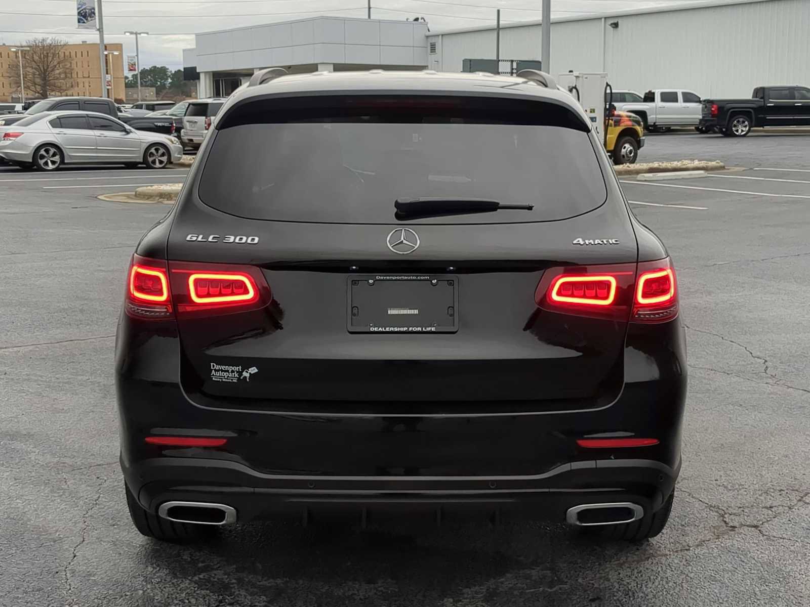 Used 2022 Mercedes-Benz GLC 300 4MATIC image 7