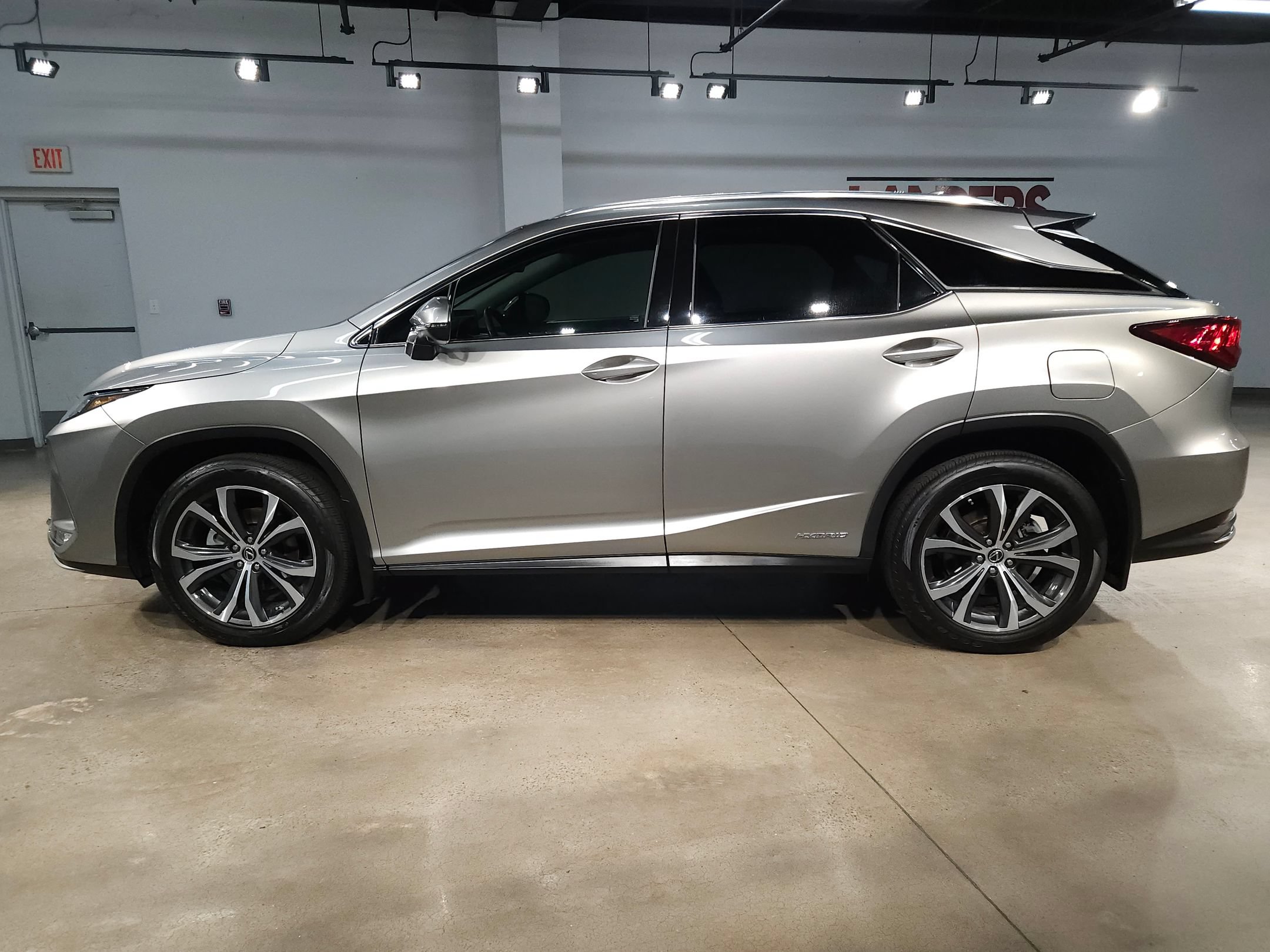 Used 2022 Lexus RX 450h AWD w/ Premium Package image 4