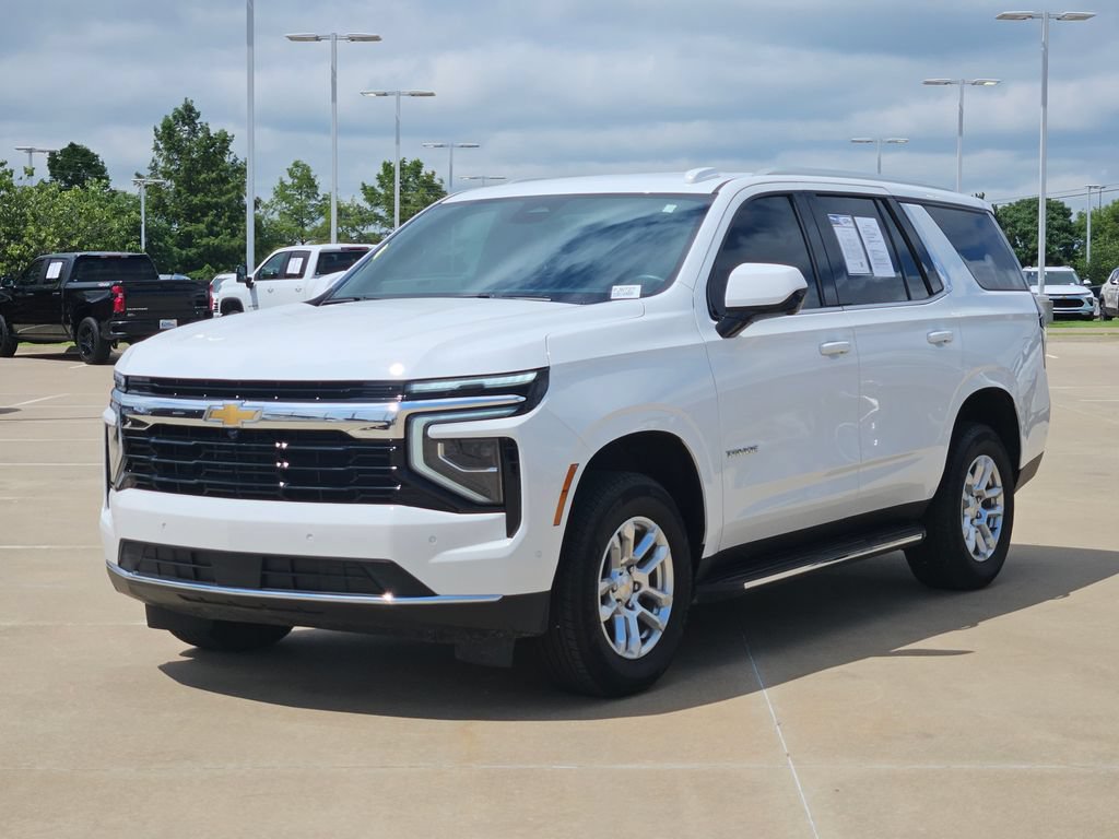 Used 2025 Chevrolet Tahoe LS RWD image 3